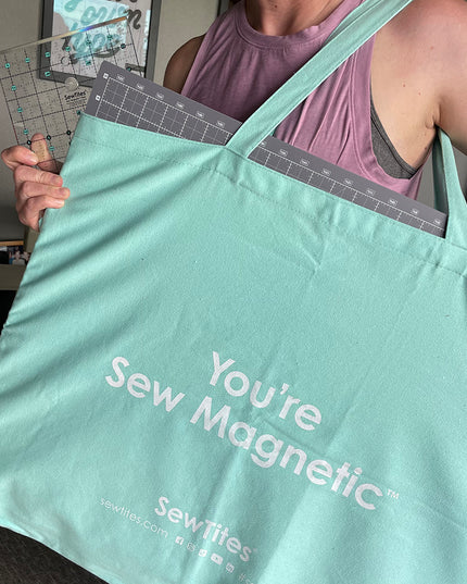 Sac fourre-tout en toile avec système de coupe « You're Sew Magnetic » par SewTites