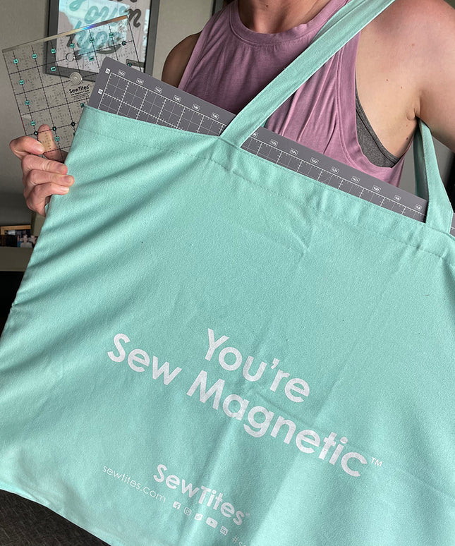 Sac fourre-tout en toile avec système de coupe « You're Sew Magnetic » par SewTites